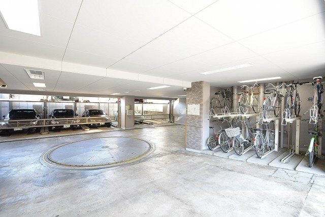 アルカサル世田谷上町　駐車場