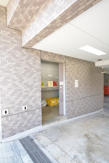 アルカサル世田谷上町　ゴミ置き場