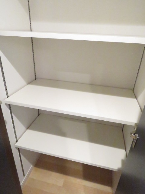 アイビハイツ南品川　廊下収納