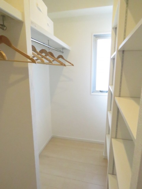 デボスハイツ　WIC約2.2帖