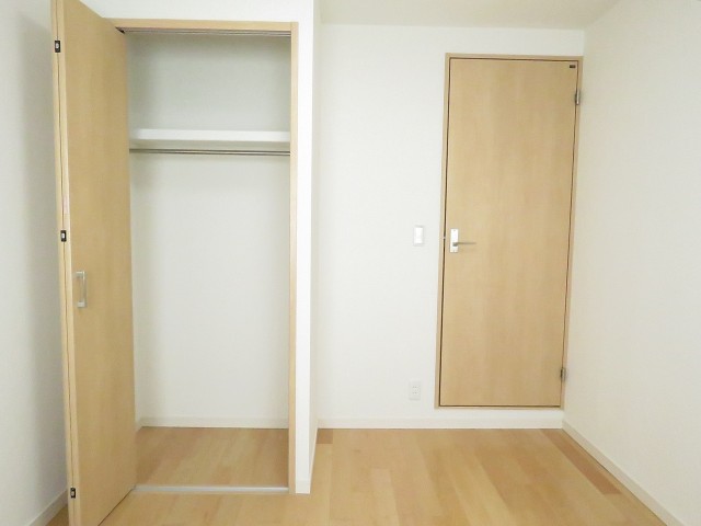 クレール八幡山　洋室約5.0帖