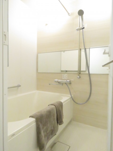 クレール八幡山　バスルーム