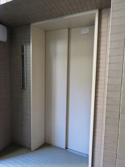 上北沢五丁目パーク・ホームズ　エレベーター