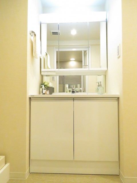 上北沢五丁目パーク・ホームズ　洗面化粧台