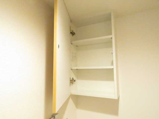 藤和半蔵門コープ　トイレ収納