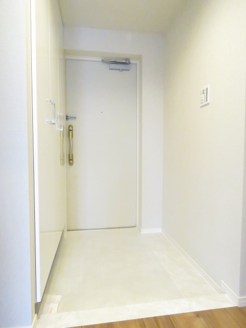 セザールアクアフロント勝どきイースト　玄関ホール