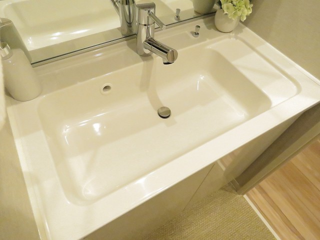 月島四丁目住宅　洗面化粧台