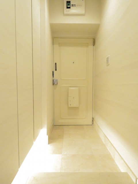 月島四丁目住宅　玄関ホール