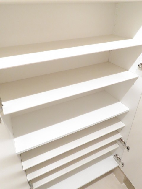 アルテール新宿　シューズボックス