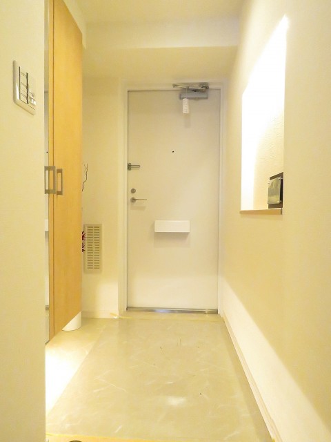 ソルシェ月島　玄関ホール