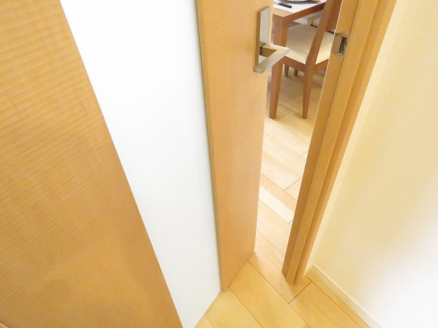 ソルシェ月島　LDK収納