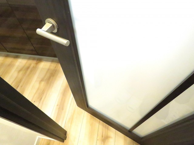 モンターニュ目黒中町　ＬＤＫ扉