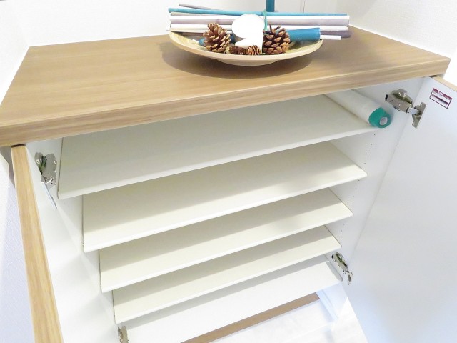 コスモ世田谷下馬　シューズBOX