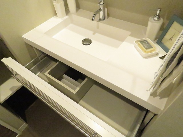 コスモ世田谷下馬　洗面化粧台