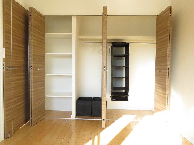 コスモ世田谷下馬　洋室約5.6帖