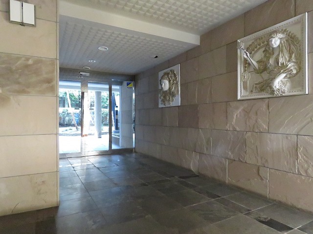 コスモ世田谷下馬　エントランスホール