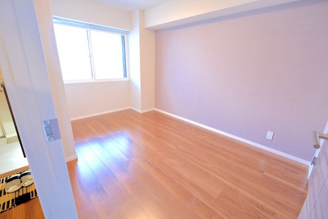 自由ヶ丘ハイタウン 洋室２