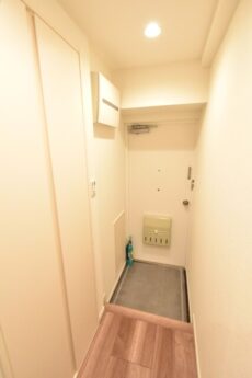 バロール代々木 玄関