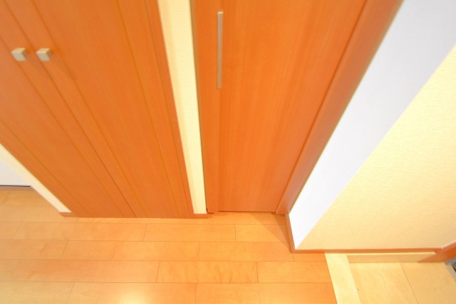 日神デュオステージ新宿若松町 玄関