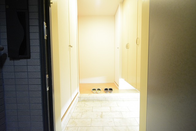 上野毛南パークホームズ 玄関