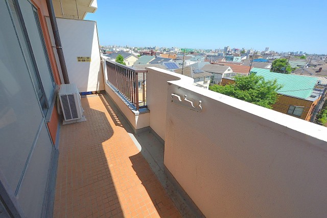 自由ヶ丘ハイタウン バルコニー