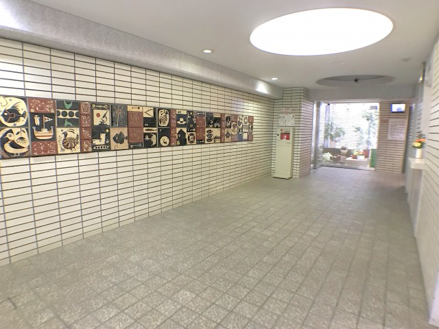 東建島津山南ハイツ エントランス