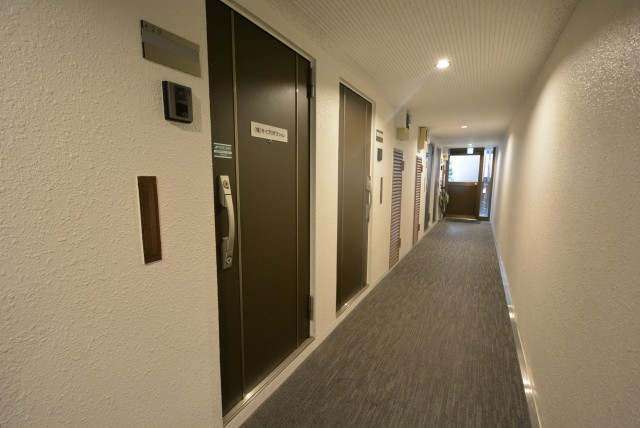 バルミー赤坂421　廊下
