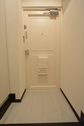 中銀南青山マンシオン202　玄関