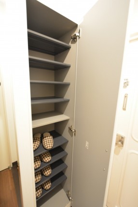 中銀南青山マンシオン202　シューズボックス