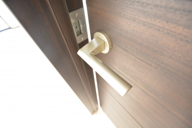 クレッセント目黒Ⅱ403　扉