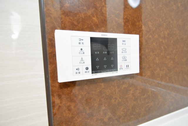 中銀南青山マンシオン202　ボタン