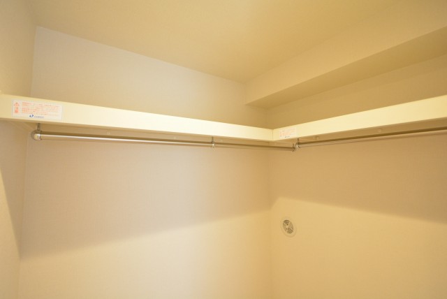 アルファホームズ深沢204　バー