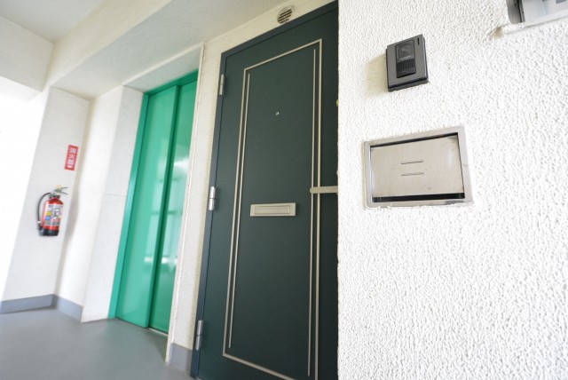 日商岩井第２自由が丘マンション703　玄関