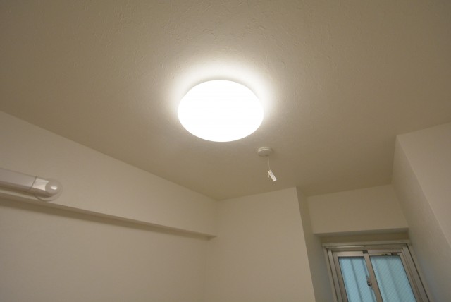 日商岩井第２自由が丘マンション703　照明