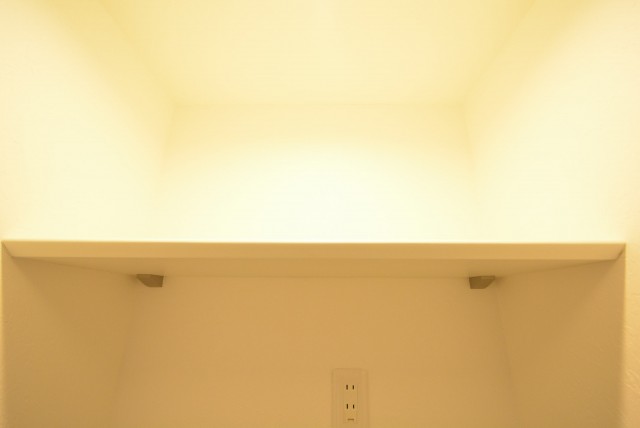 日商岩井第２自由が丘マンション703　棚