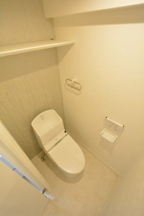 日商岩井第２自由が丘マンション703　トイレ