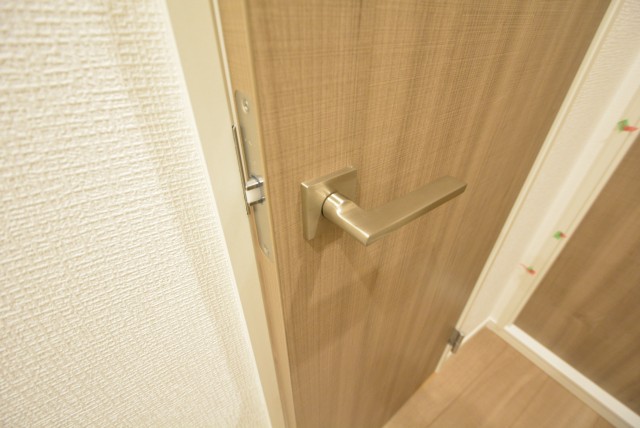 ニュー上馬マンション601　扉