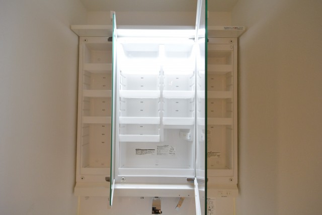 日商岩井第２自由が丘マンション703　収納