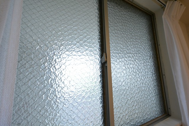 都立大コーポラス205　窓