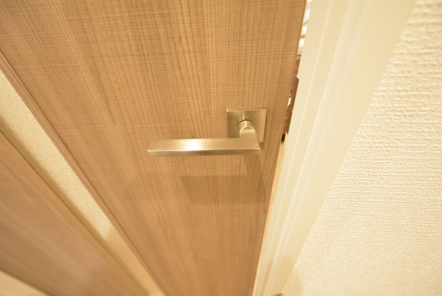 ニュー上馬マンション601　扉