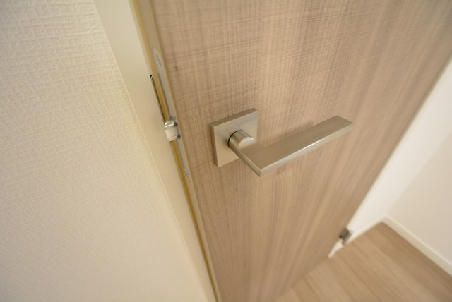 ニュー上馬マンション601　扉