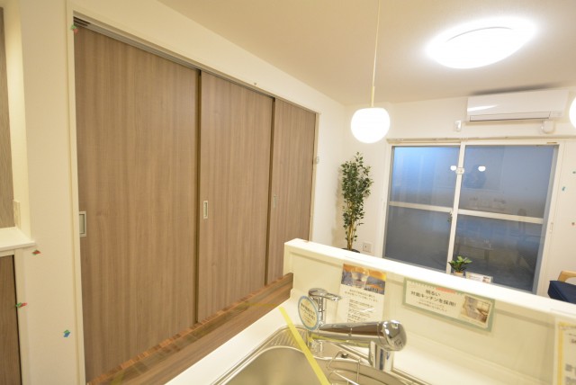 ニュー上馬マンション601　スライド扉