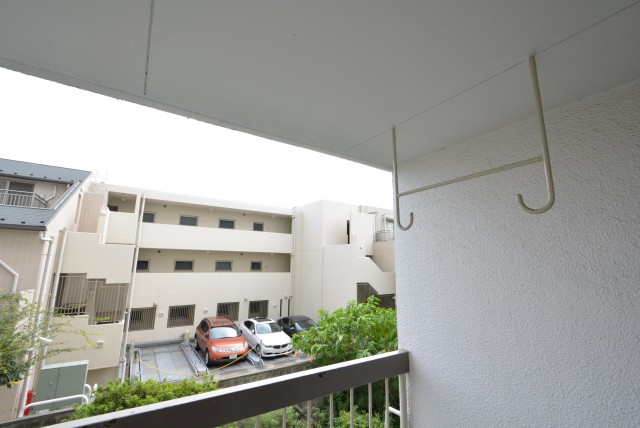 都立大コーポラス205　物干し竿
