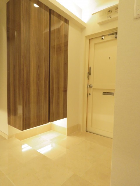 マンション高輪苑　玄関ホール