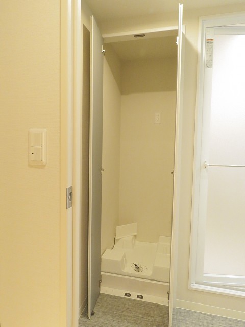 マンション高輪苑　洗濯機置場