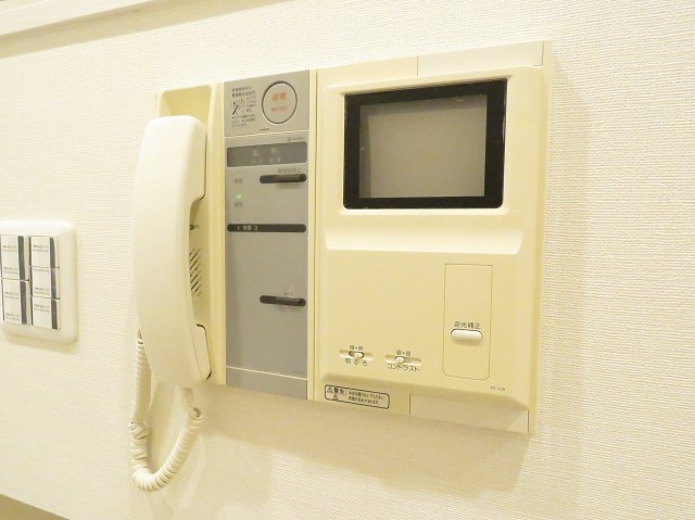藤和シティホームズ目黒青葉台　TVモニター付きインターホン