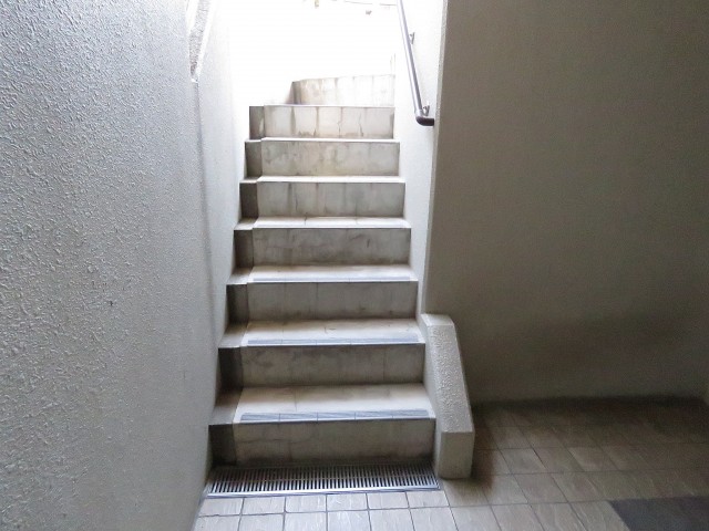 デュオスカーラ品川中延　共用階段