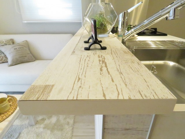 藤和シティホームズ目黒青葉台　キッチンカウンター