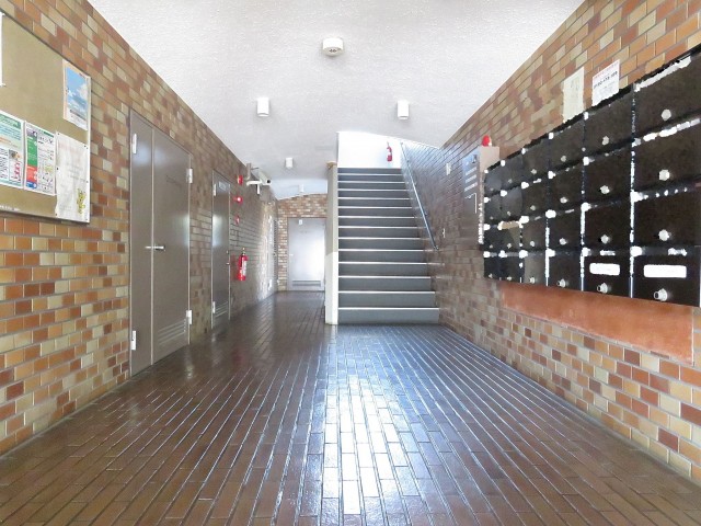 ハイラーク八雲　エントランスホール