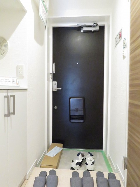 プレール都立大　玄関ホール